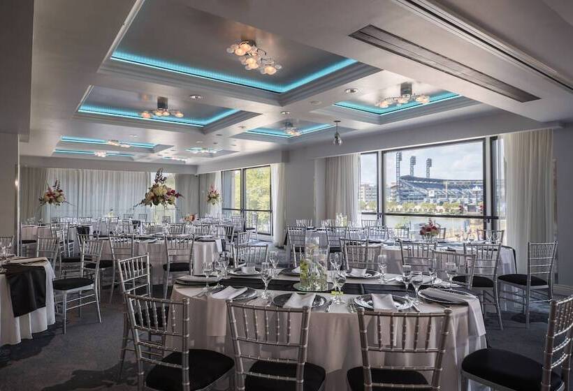 فندق Renaissance Pittsburgh