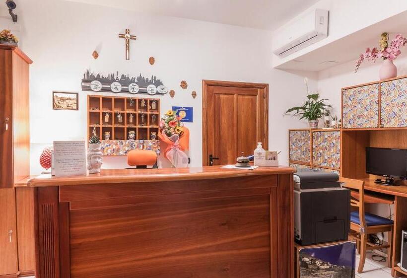 酒店 Residence Alberghiero Eolie