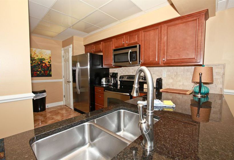 Отель Resortquest Rentals At High Pointe Resort