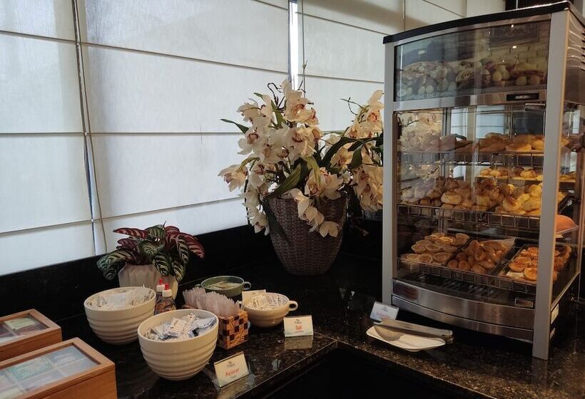 فندق Reymar Express