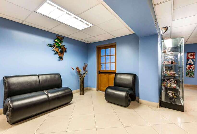 Отель Rodeway Inn & Suites Fort Lauderdale Airport & Cruise Port