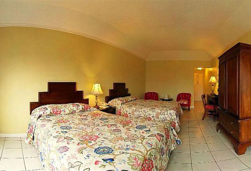 هتل Rooms On The Beach Ocho Rios