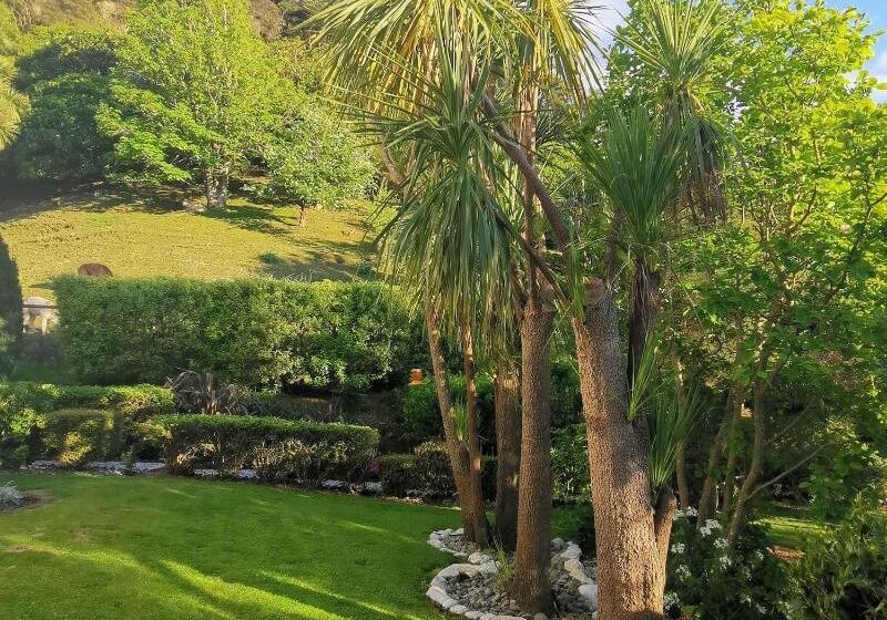 هتل Sennen House Boutique Accommodation