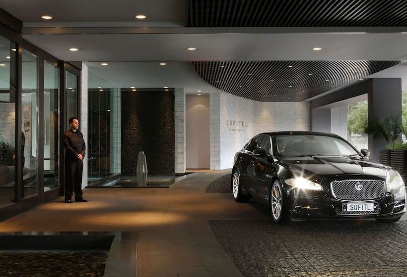 Отель Sofitel Auckland Viaduct Harbour