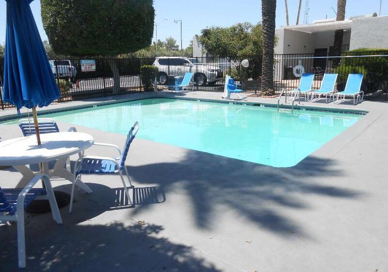 Surestay Hotel By Best Western Phoenix Airport