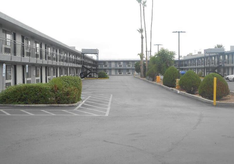 Surestay Hotel By Best Western Phoenix Airport