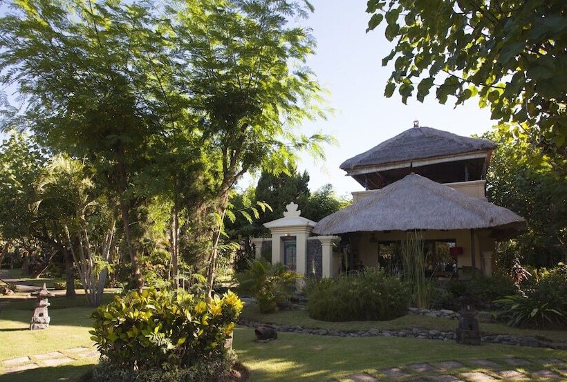 בית מלון כפרי Taman Sari Bali Resort And Spa