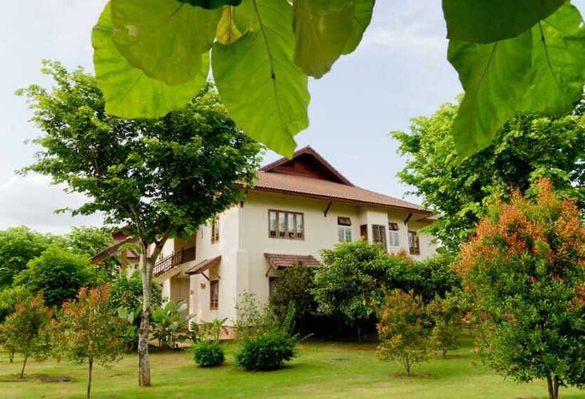 هتل Teak Garden Resort, Chiang Rai