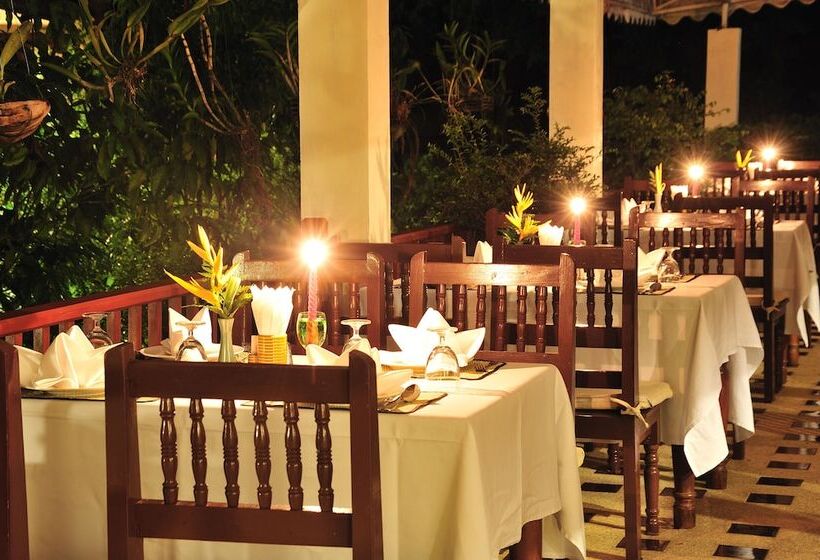 호텔 Teak Garden Resort, Chiang Rai