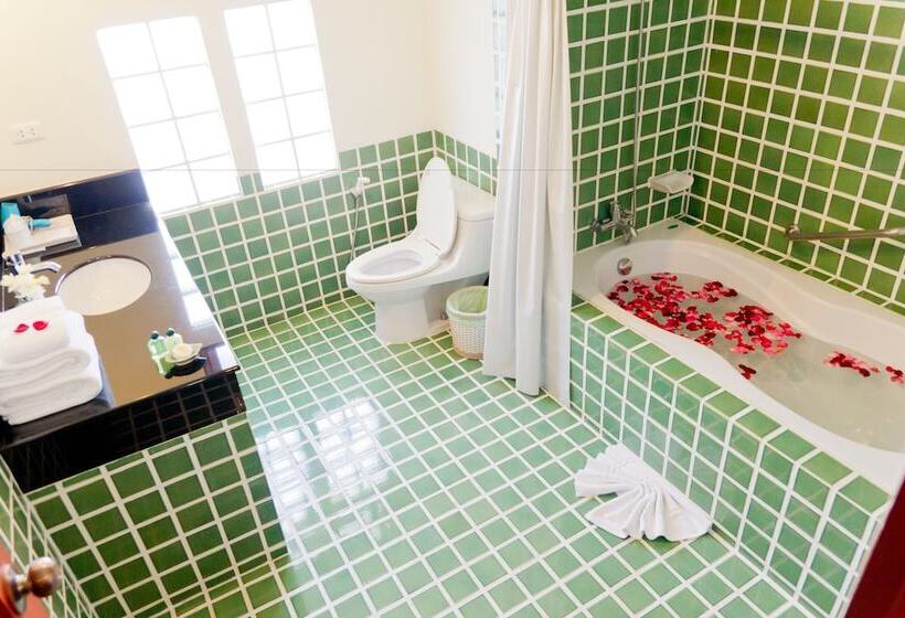 호텔 Teak Garden Resort, Chiang Rai