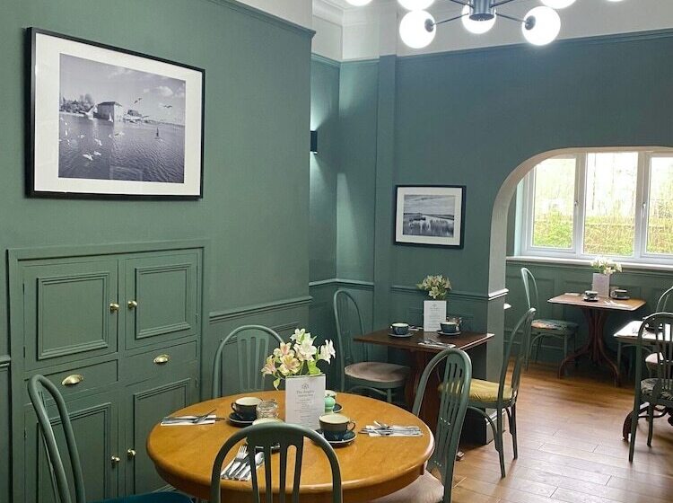 בית מלון כפרי The Emsworth B&b