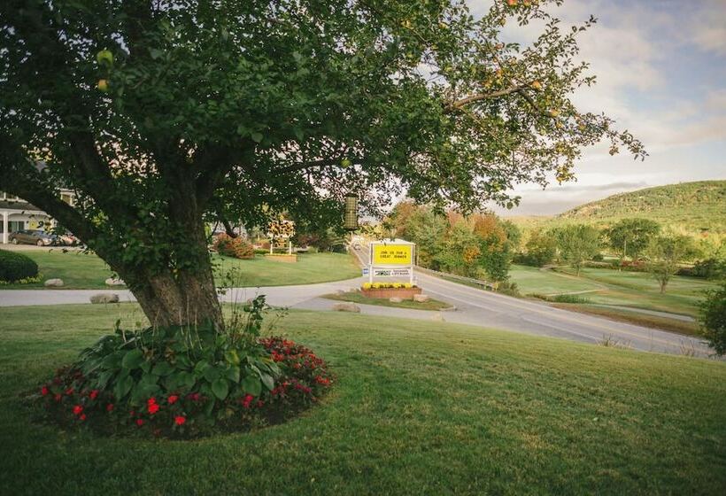 호텔 Town & Country Inn & Resort