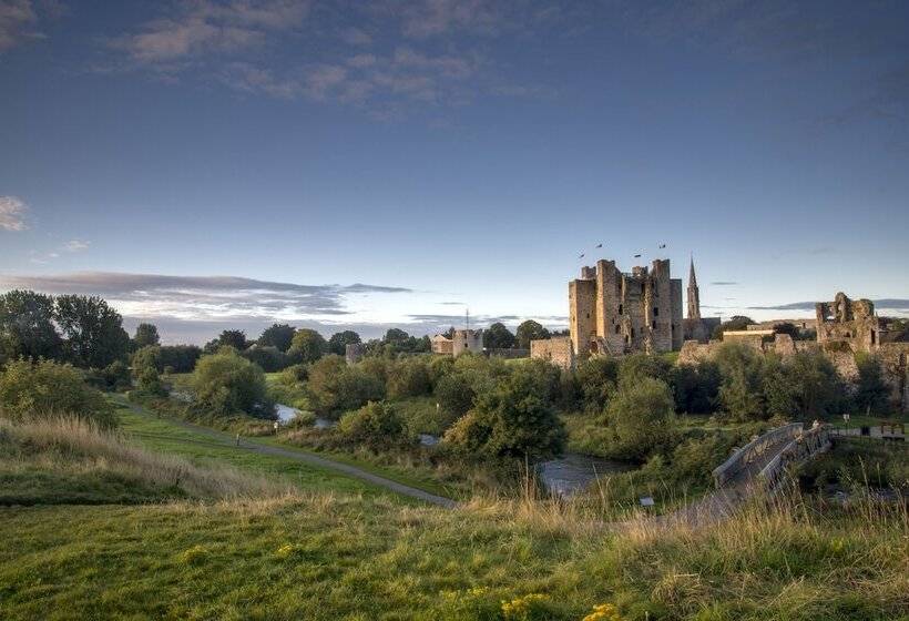 בית מלון כפרי Trim Castle
