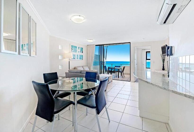 Отель Ultiqa Shearwater Resort