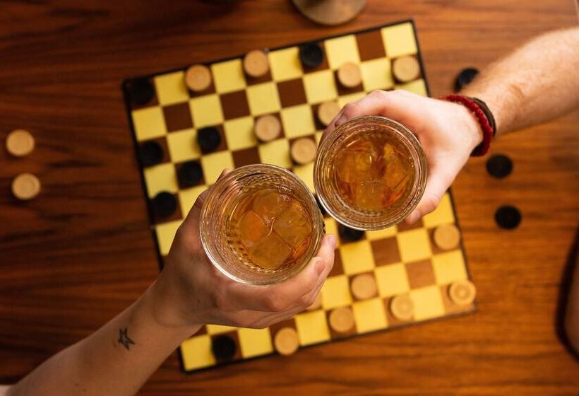 فندق V Frederiksplein