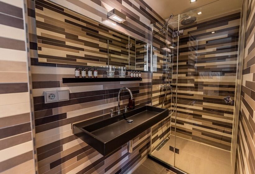 فندق V Frederiksplein