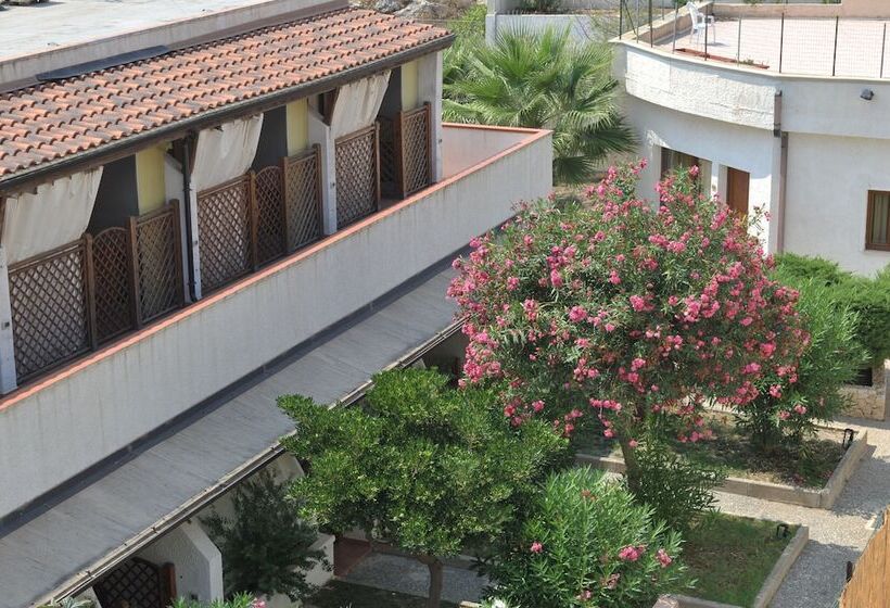 호텔 Villaggio Club Eden