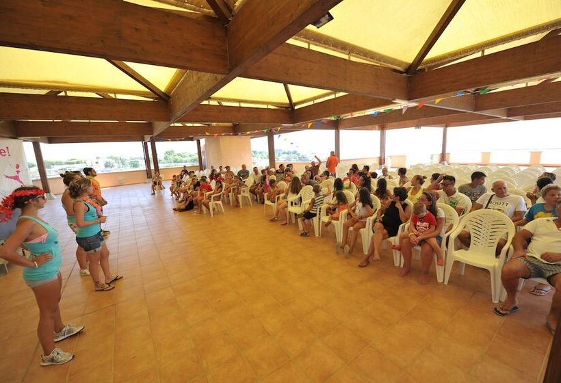 호텔 Villaggio Club Eden