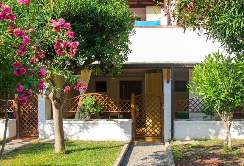 호텔 Villaggio Club Eden