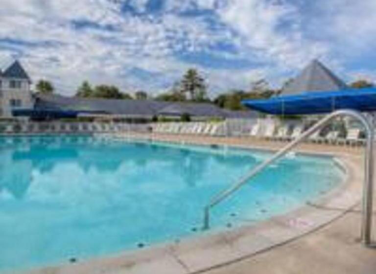 מוטל Ogunquit Hotel And Suites