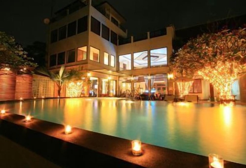 Siam Society Hotel & Resort