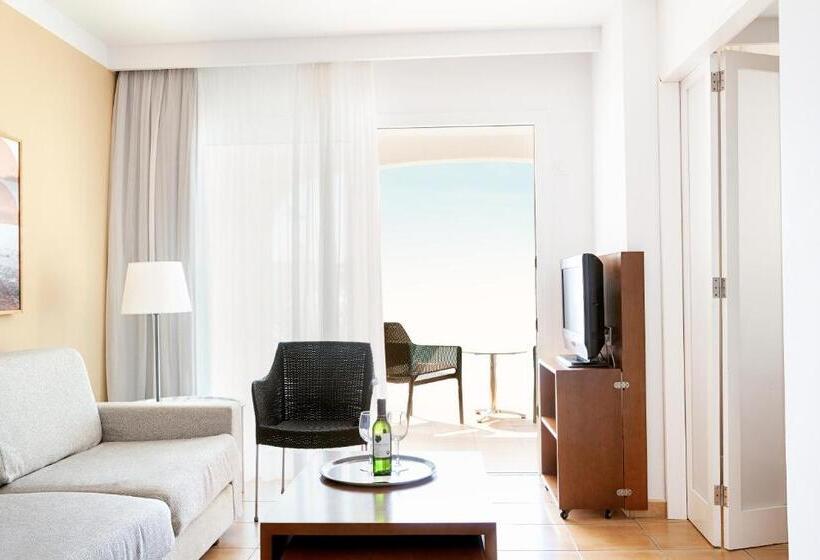 Sunprime Atlantic View Suite & Spa