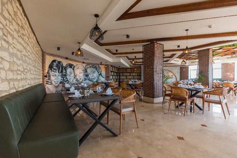 Sunrise Diamond Beach Resort Grand Select