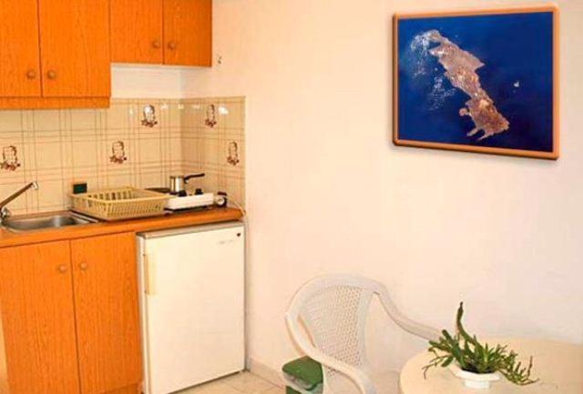 Argyro Studios And Apartments