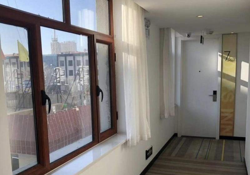 Hotelli 7 Days Premium·tongliao Rtmart