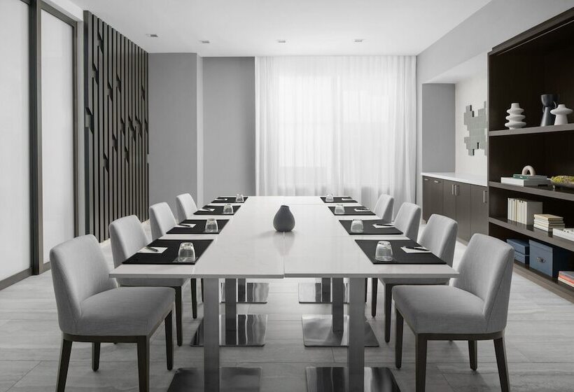 Ac Hotel By Marriott Miami Dadeland