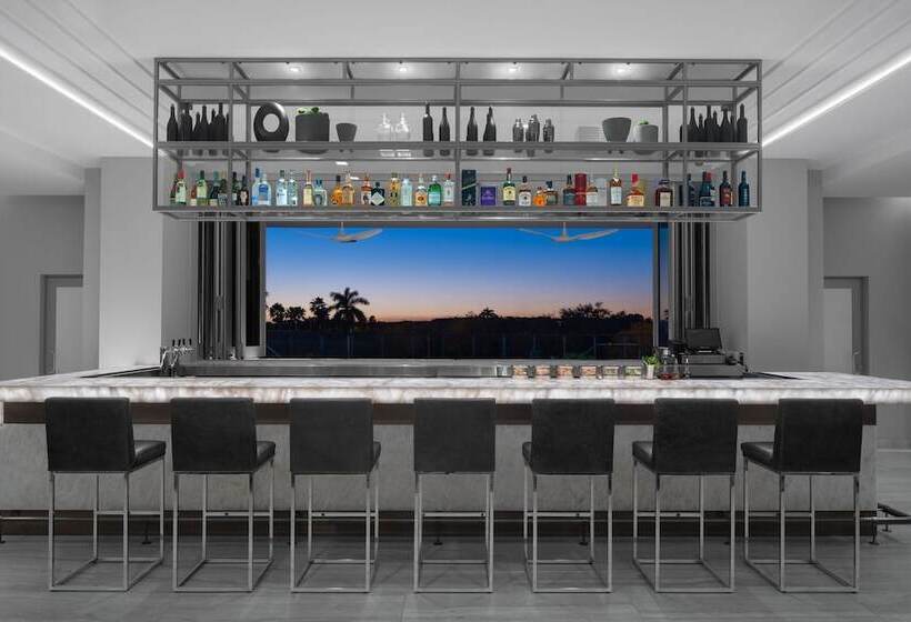 Ac Hotel By Marriott Miami Dadeland