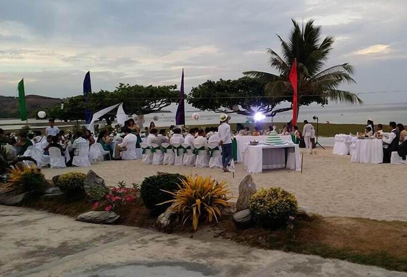 هتل Aglicay Beach Resort