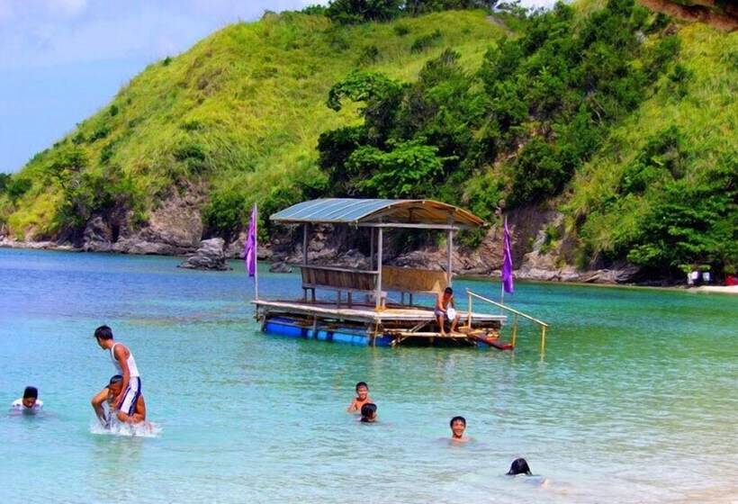 فندق Aglicay Beach Resort