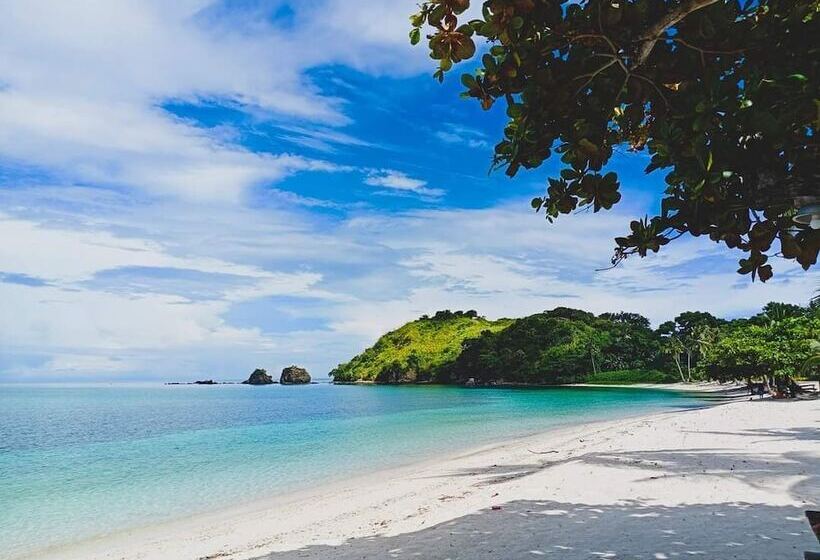 فندق Aglicay Beach Resort