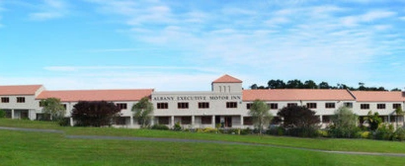 בית מלון כפרי Albany Executive Motor Inn Limited