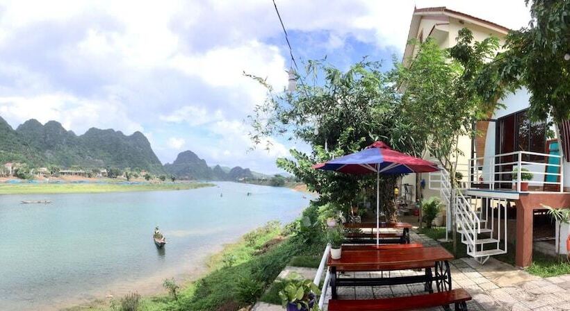 هتل Areca Bungalow