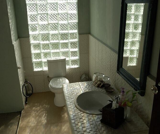 فندق Bastianos Lembeh Dive Resort