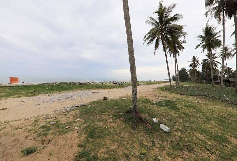 فندق Bayu Beach Chalet Pcb