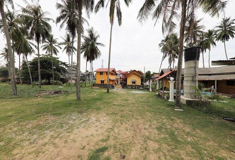 فندق Bayu Beach Chalet Pcb