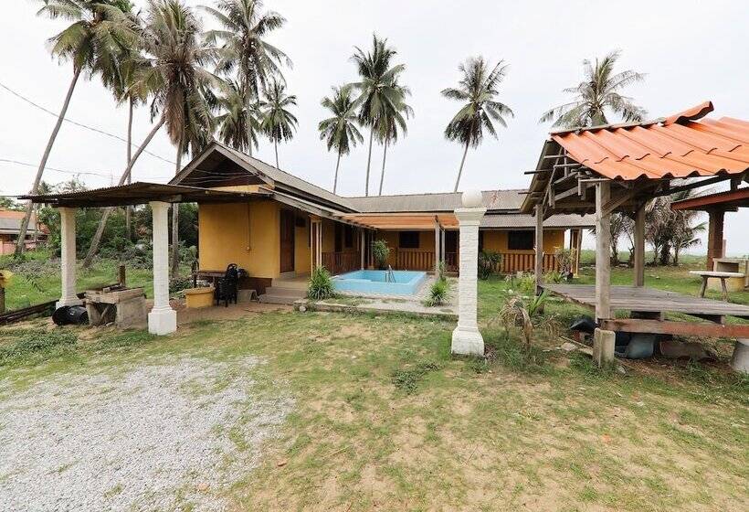 호텔 Bayu Beach Chalet Pcb