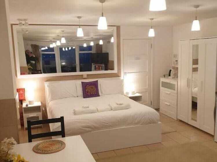 בית מלון כפרי Bayview Bed And Breakfast