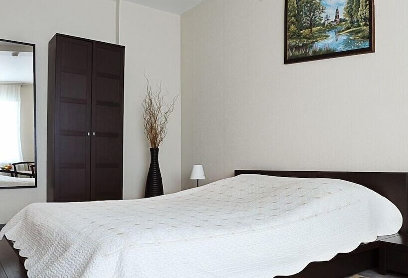 هتل Boyarskaya Usadba