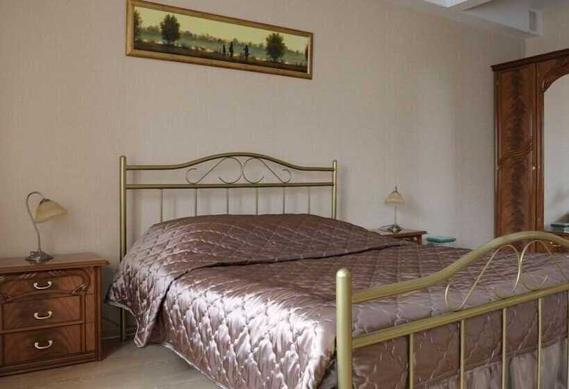 هتل Boyarskaya Usadba