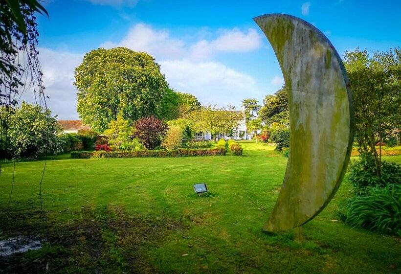 فندق Cedar House Boutique B&b