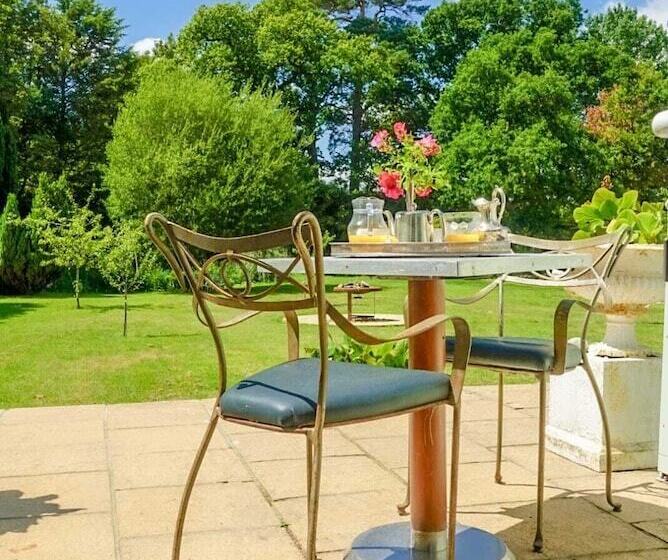 فندق Cedar House Boutique B&b