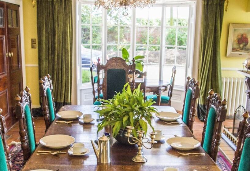 בית מלון כפרי Cedar House Boutique B&b