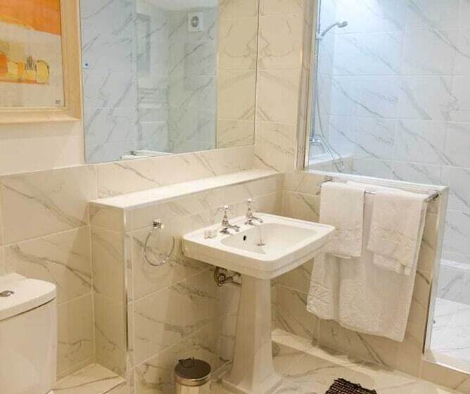 فندق Cedar House Boutique B&b