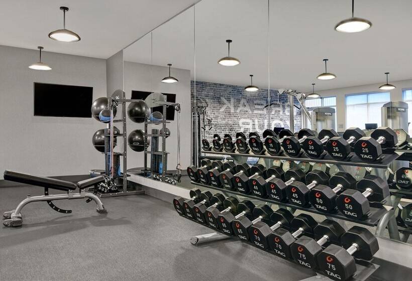 فندق Courtyard By Marriott Hamilton