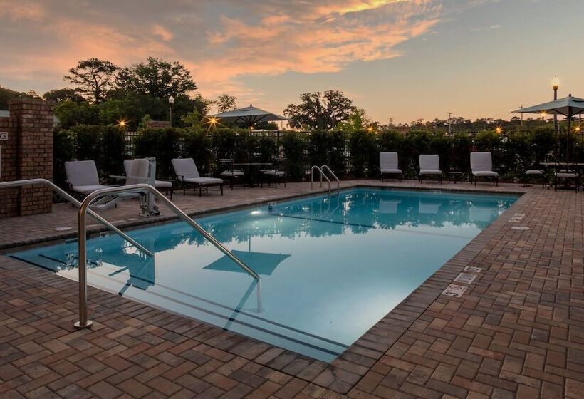호텔 Courtyard By Marriott Thomasville Downtown