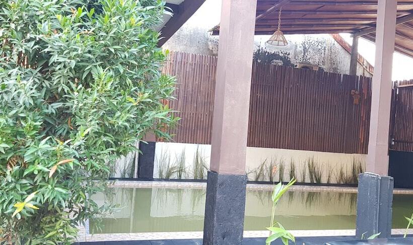 هتل De Prisha Janti